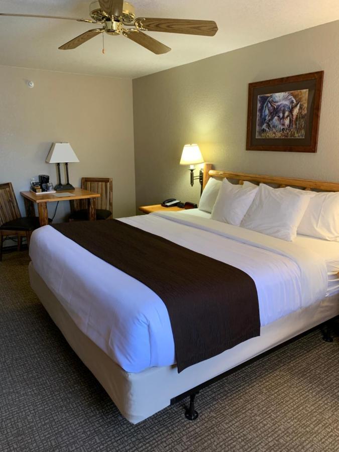 The Antler Lodge - การ์ดีเนอร์ ภายนอก รูปภาพ