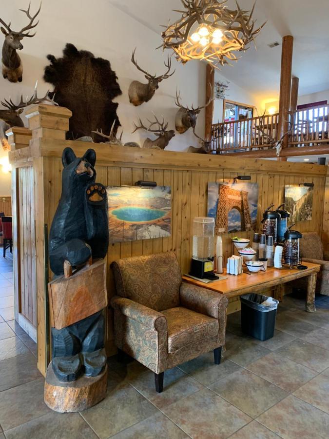 The Antler Lodge - การ์ดีเนอร์ ภายนอก รูปภาพ
